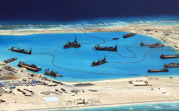 Mỹ thể hiện lập trường cứng rắn với Trung Quốc về biển Đông