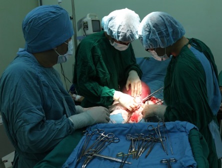 Phẫu thuật thành công u xơ tử cung nặng 3,5kg