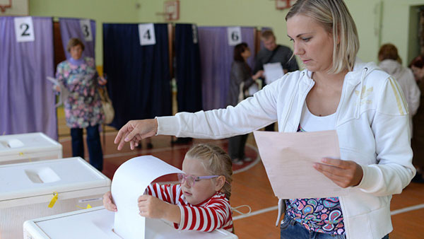 Nga tổ chức bầu cử Hạ viện trong bối cảnh khó khăn