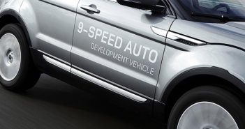 Land Rover triệu hồi Discovery Sport, Hyundai rắc rối với Sonata