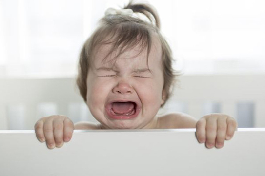Giải mã tiếng khóc của trẻ và 9 cách để dỗ trẻ nín khóc trong vòng ‘một nốt nhạc’