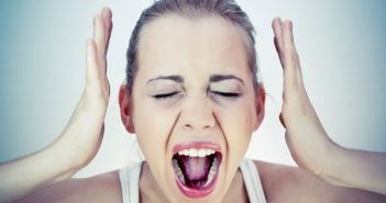 Dựa vào dấu hiệu nào để sớm biết mình bị viêm cổ tử cung