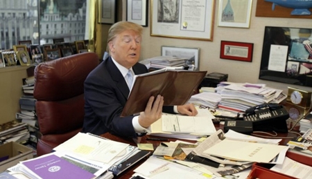 Tân Tổng thống Mỹ Donald Trump không biết sử dụng máy tính?